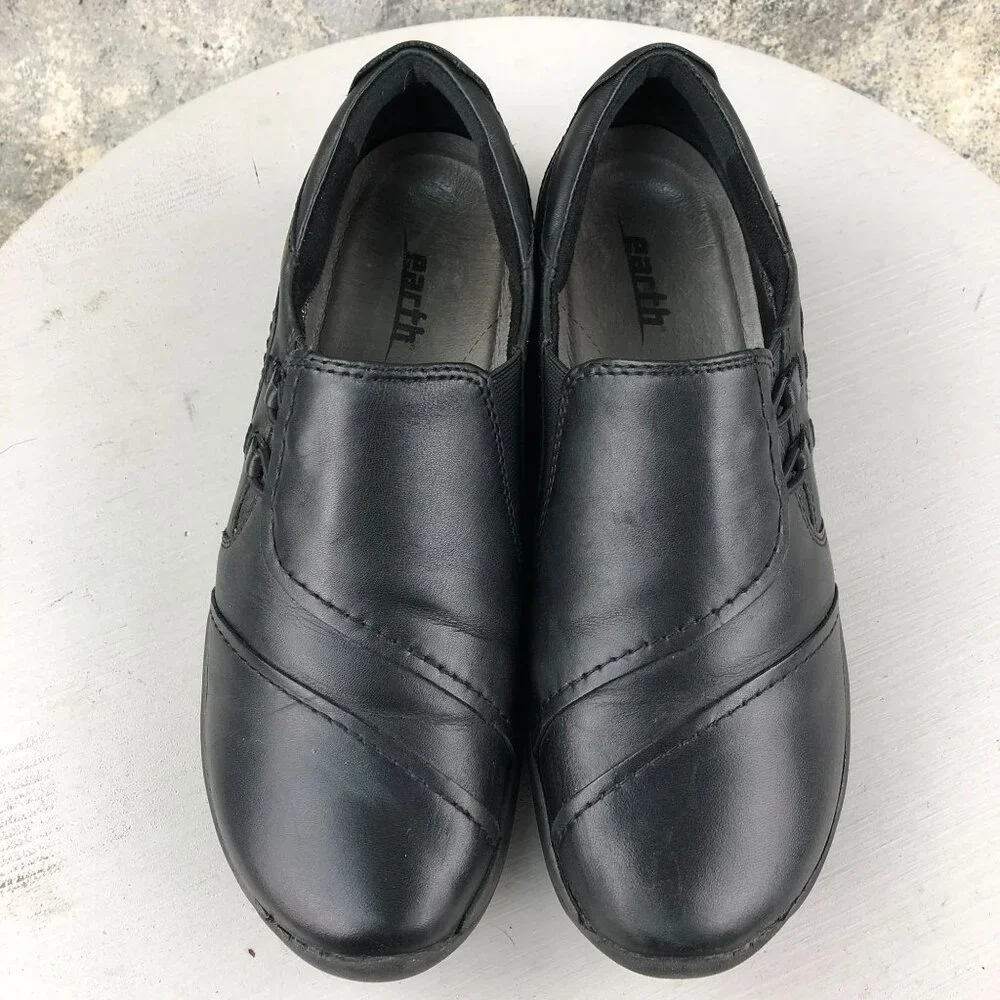 Earth Women's Size 8B Hawk Black Leather Stretch Panel Slip On Casual Shoes